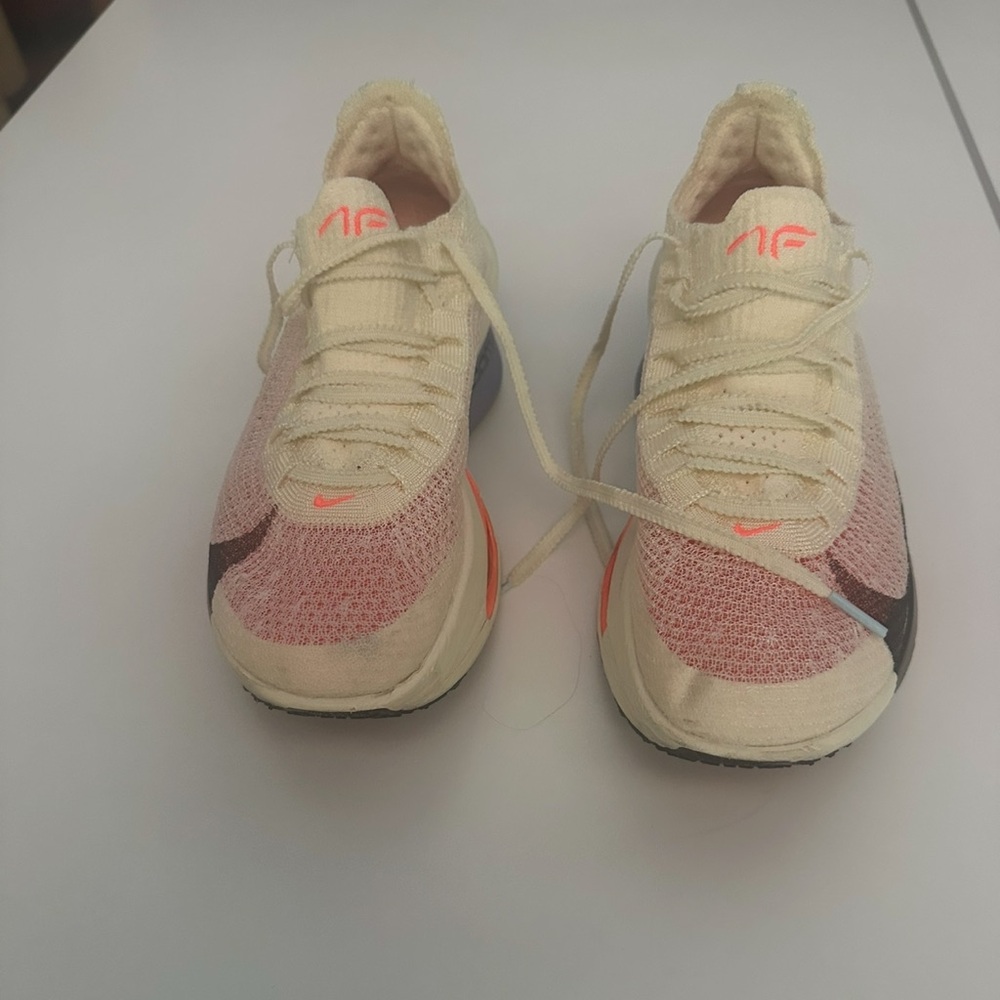 Nike Women's Athletic Shoes in Cream and Pink